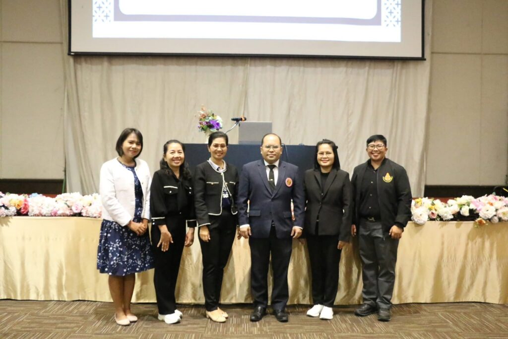 สพป.บุรีรัมย์ เขต 4 ร่วมสัมมนาทางวิชาการเรื่อง ความเสี่ยง ข้อตรวจพบ ข้อควรระวัง สำหรับผู้ปฏิบัติงานด้านพัสดุ