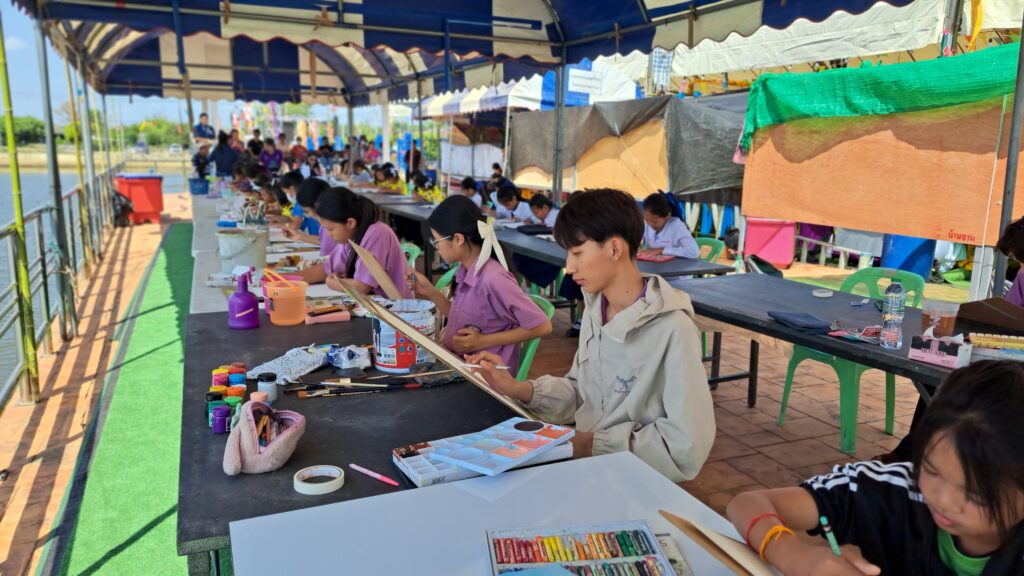 สพป.บุรีรัมย์ เขต 4 จัดแข่งขันวาดภาพระบายสี “บึงสระบัวบ้านฉัน” ภายในงาน “ฮีต12คอง14”