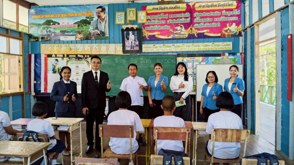 สพป.บุรีรัมย์ เขต 4 ติดตาม ตรวจสอบ ประเมินผลและนิเทศการศึกษา กลุ่มโรงเรียนอำเภอสตึก
