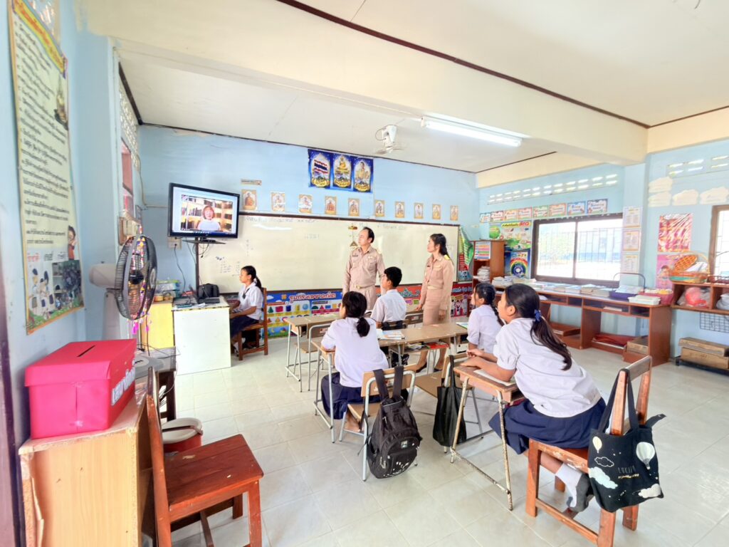 สพป.บุรีรัมย์ เขต 4 ติดตาม ตรวจสอบ ประเมินผลและนิเทศการศึกษา กลุ่มโรงเรียนอำเภอแคนดง