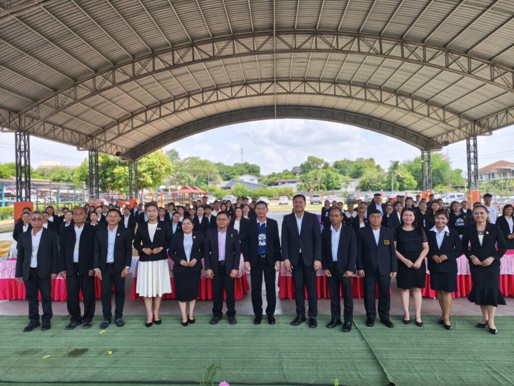 สพป.บุรีรัมย์ เขต 4 มอบแนวทางขับเคลื่อนนโยบายแก่ผู้บริหารและคณะครู กลุ่มโรงเรียนคูเมือง 2
