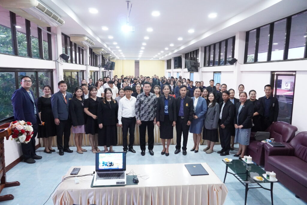 สพป.บุรีรัมย์ เขต 4 พร้อมโรงเรียนในสังกัด ร่วมถอดบทเรียนการขับเคลื่อนหลักสูตรสู่ห้องเรียนอย่างยั่งยืน