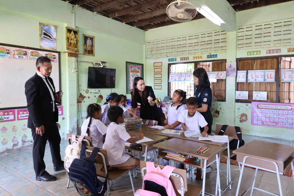 สพป.บุรีรัมย์ เขต 4 ตรวจเยี่ยมโรงเรียน ติดตามการขับเคลื่อนนโยบายด้านการศึกษา