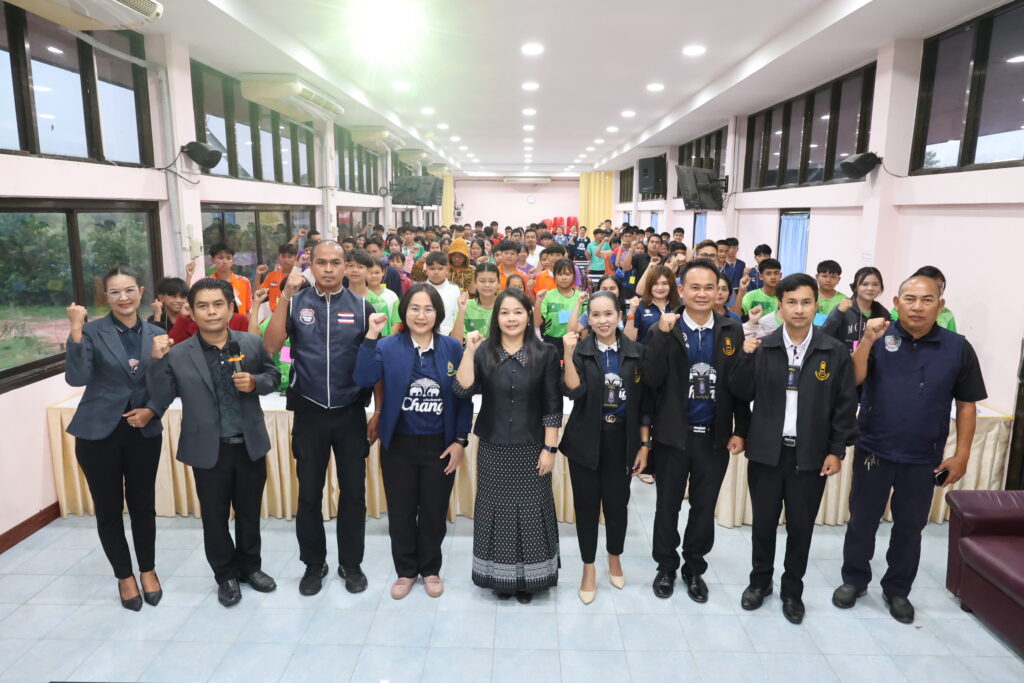 สพป.บุรีรัมย์ เขต 4 สร้างสรรค์ ปันสุข นักเรียนแกนนำในการป้องกันและแก้ไขปัญหายาเสพติดในสถานศึกษา