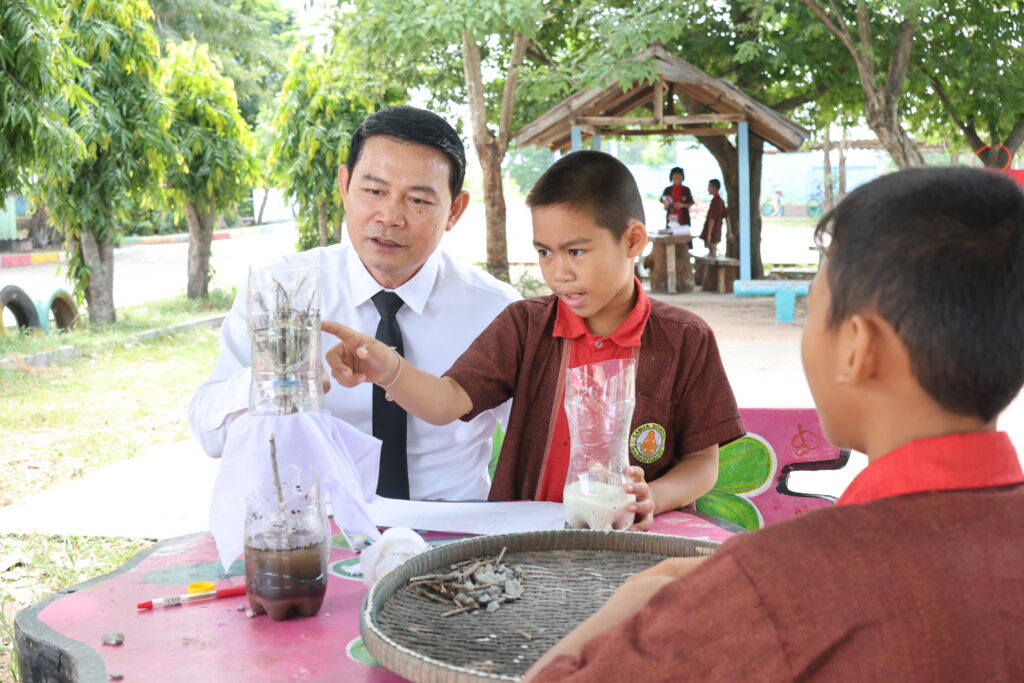 สพป.บุรีรัมย์ เขต 4 ตรวจเยี่ยมโรงเรียน ติดตามการขับเคลื่อนนโยบายด้านการศึกษา กลุ่มโรงเรียนคูเมือง